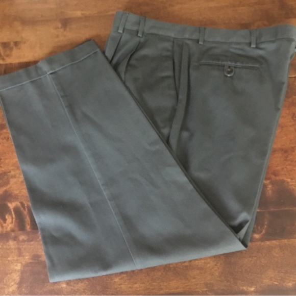 Levi’s Dockers Men’s Premium Class A Gabardine Casual / Dress Pants - NWOT - Picture 1 of 5